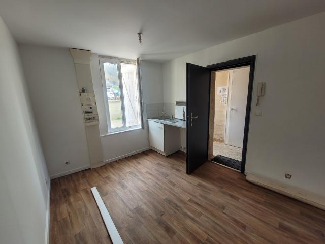 Studio location à Senlis, Pontpoint