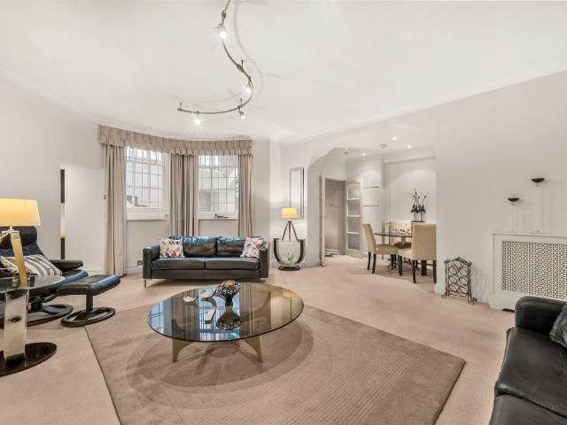 Apartment for rent in Hans Town, Greater London