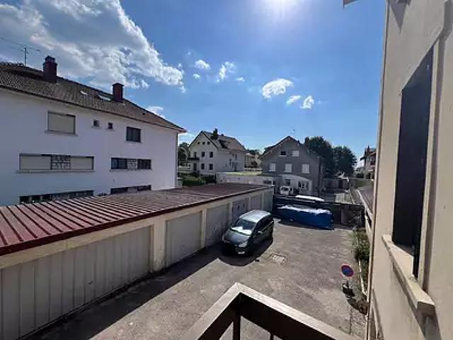Garage vente à Larmont - Saint-Étienne, Pontarlier