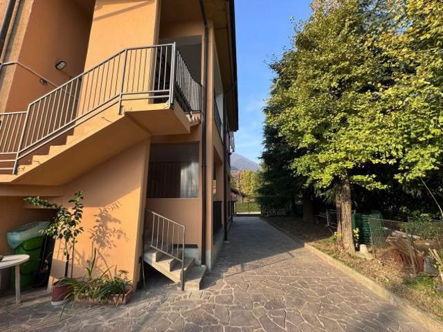 Appartamento in vendita a Lezza, Ponte Lambro