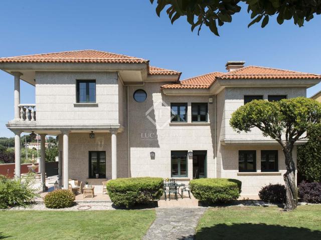 Casa en venta en Pontevedra, San Brais