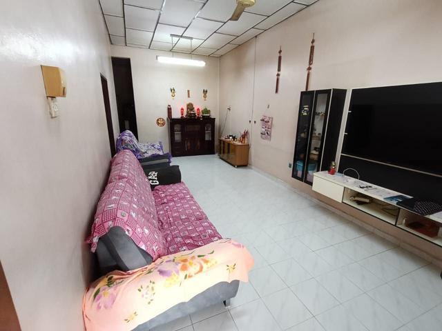 Terraced House for sale in Pontian
