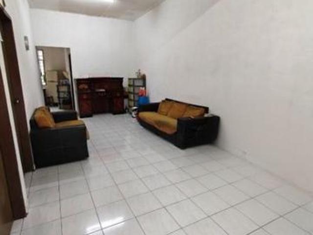 Terraced House for sale in Pontian