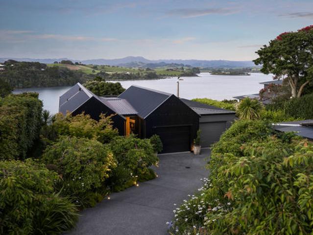 Property for sale in Kawau Island