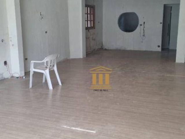 Ponto Comercial aluguel em Região Imediata de São José dos Campos, Região Metropolitana do Vale do Paraíba e Litoral Norte