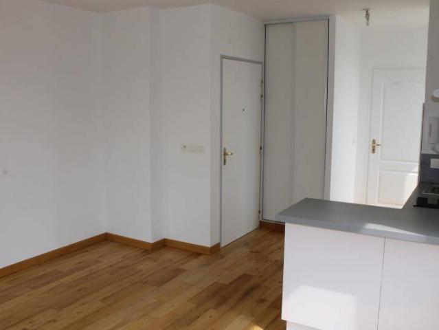 Studio location à Saint-Martin, Pontoise