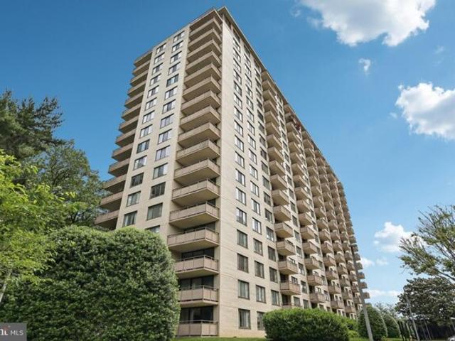 Condo for sale in Bethesda