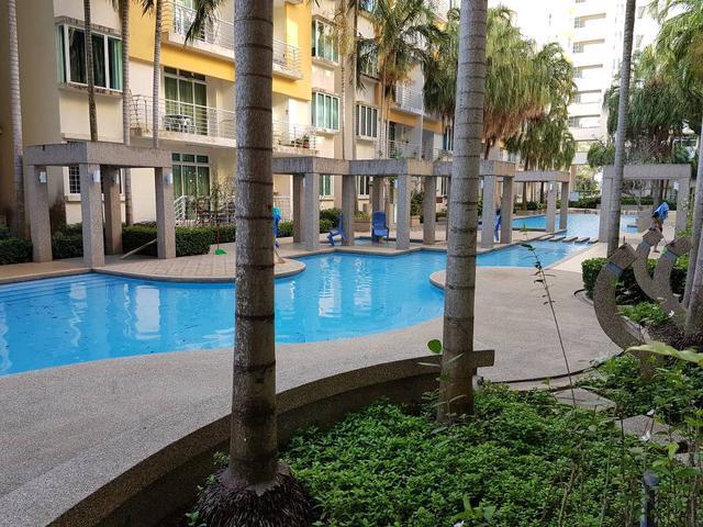 Condominium for sale in Malaka
