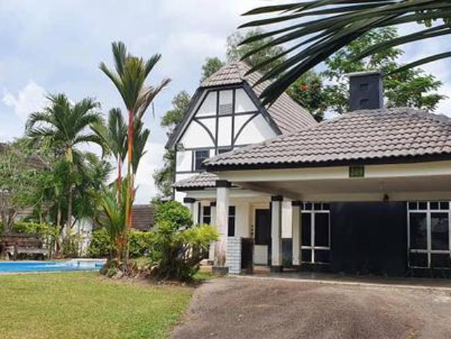 Bungalow for sale in Malaka