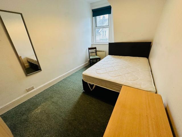 Apartment for rent in Branksome, Poole