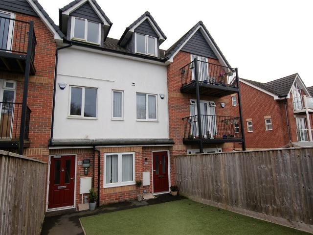 Apartment for rent in Sturminster Marshall, East Dorset