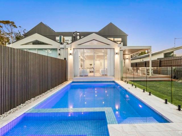Townhouse for sale in Ocean Grove, Victoria
