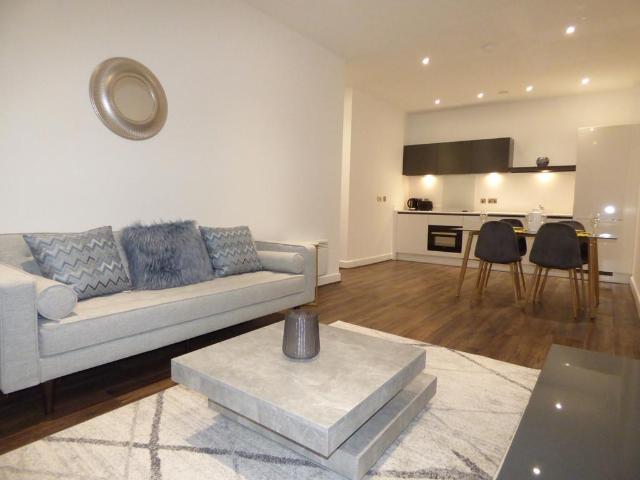Apartment for rent in Park Central, Birmingham