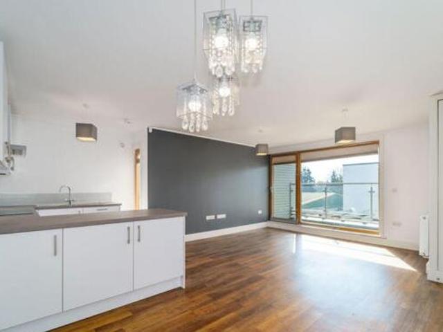House for sale in Brentford End, Greater London