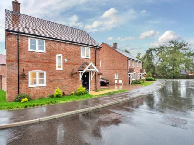 House for rent in Greenham