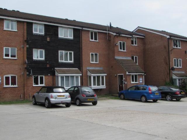 House for rent in Colney Hatch, Greater London