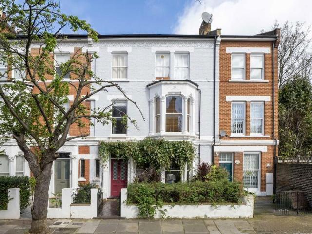 Apartment for rent in Shepherd's Bush, Greater London
