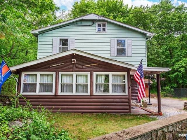 House for sale in Passaic, New Jersey