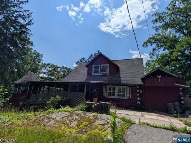 House for sale in Passaic, New Jersey