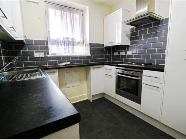 Apartment for rent in Burdett Estate, Limehouse