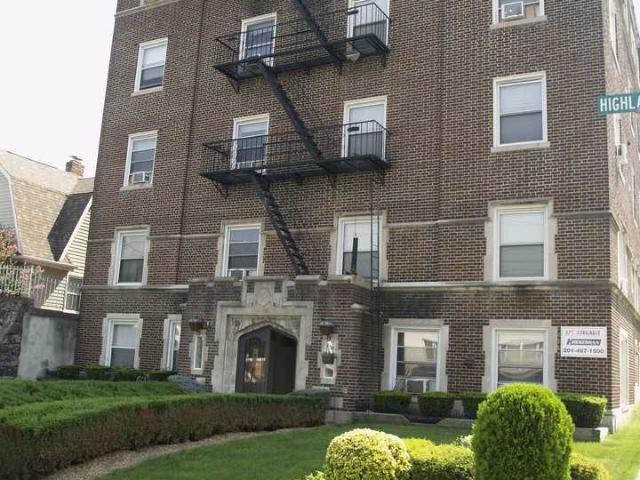 Apartment for rent in Palisades Park, New Jersey