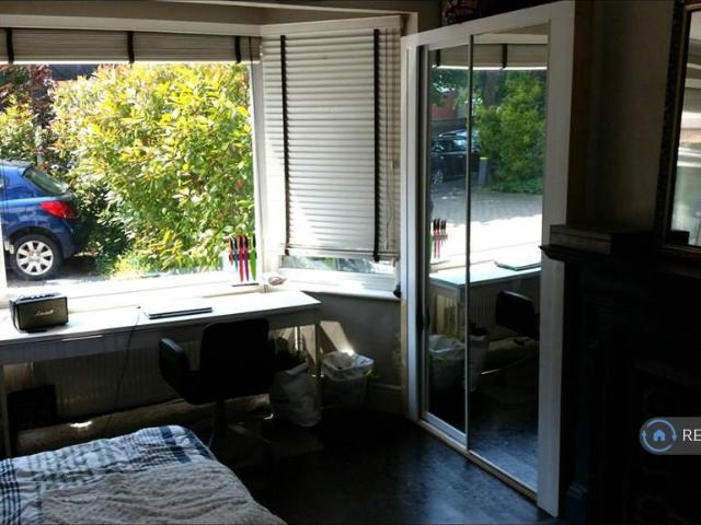 House for rent in London Borough of Merton, Merton Park