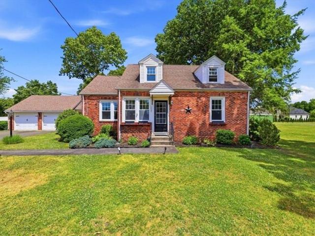 House for sale in Hampden, Massachusetts
