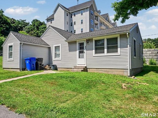 House for sale in Gaylordsville, Connecticut