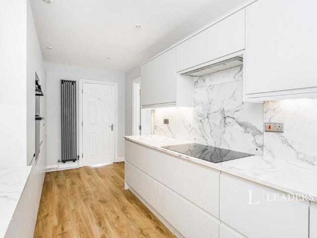 House for rent in Goddards' Green, Perryfields