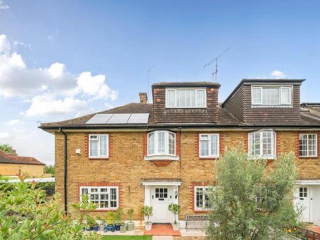 House for sale in Ruislip, Greater London