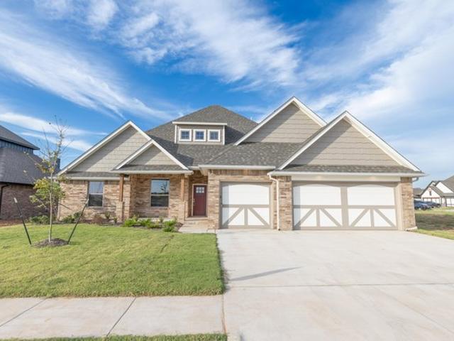 House for sale in Yukon, Canadian County