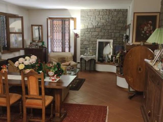 Villa Indipendente in vendita a Poppi, Toscana