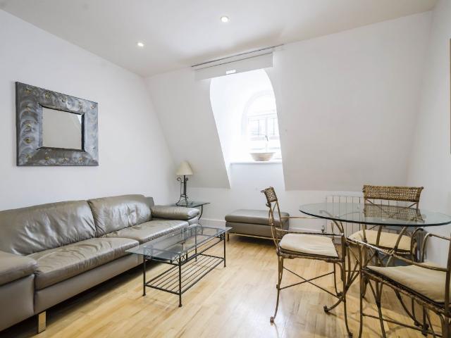 Apartment for rent in Blackfriars, Lyons