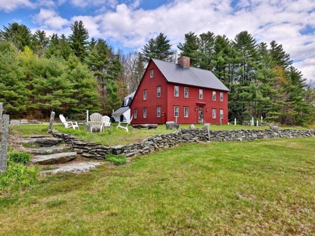 House for sale in Chester, Windsor County