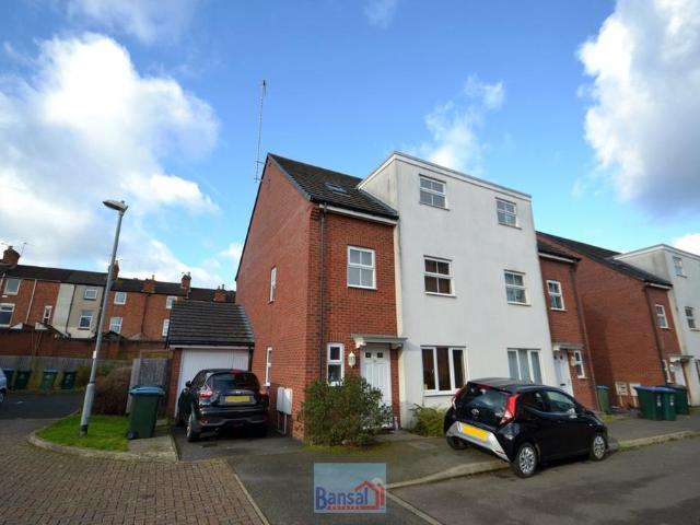 House for rent in Spon End, West Midlands