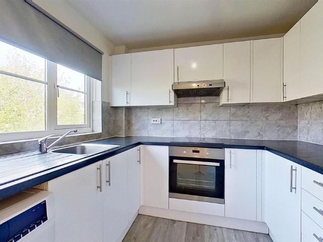 Apartment for rent in London Borough of Sutton, Greater London