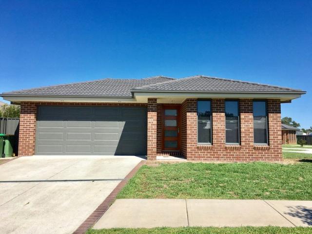 Townhouse for sale in Albury, New South Wales