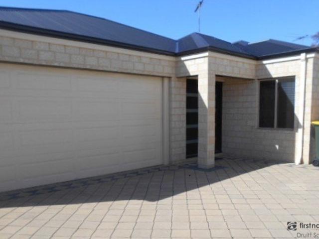 Villa for rent in Nollamara, City of Stirling