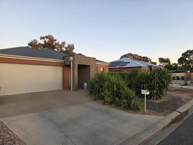 Townhouse for rent in Mildura, Victoria