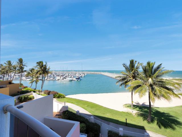 Apartment for sale in Mackay Harbour