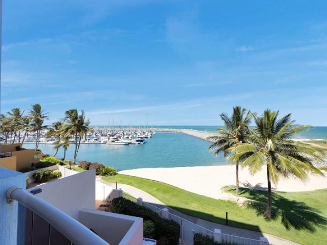Apartment for sale in Mackay Harbour