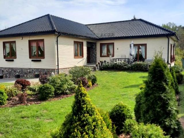 Dom na sprzedaż w Luzino, Pomorskie