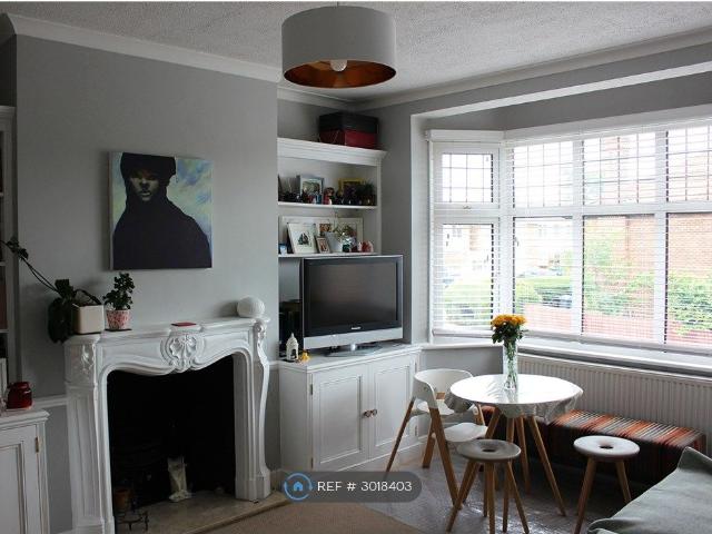 House for rent in London Borough of Barnet, Greater London