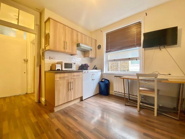 Studio for rent in Bayswater, Greater London