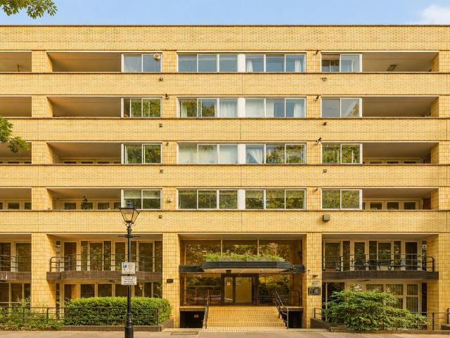 Apartment for rent in Bayswater, Greater London
