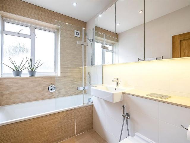 Apartment for rent in Bayswater, Isle Of Man