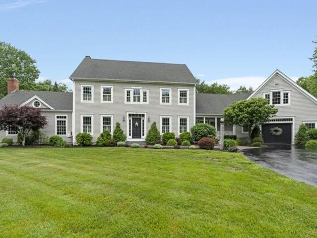 House for sale in Cumberland Center, Maine