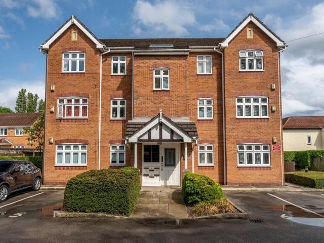 Apartment for rent in Wythenshawe, Manchester