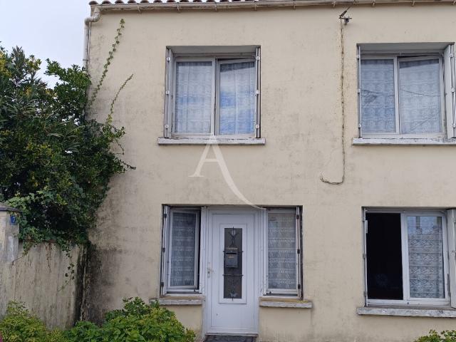 Maison vente à Rochefort, Port-des-barques