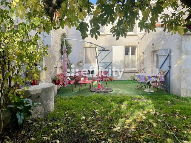 Maison vente à Rochefort, Port-des-barques